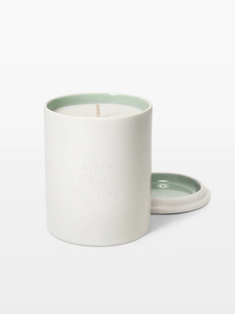 Scented Candle 240g - Never Spring