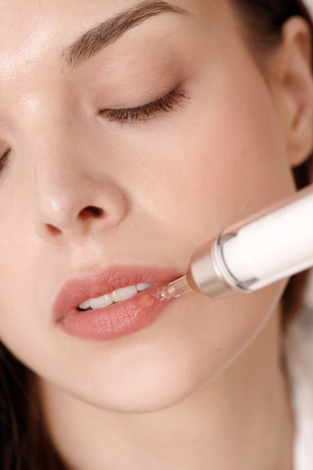 Refining Lip Cleanser