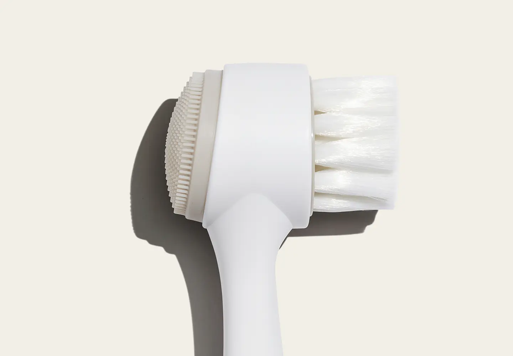DUAL-ACTION CLEANSING BRUSH